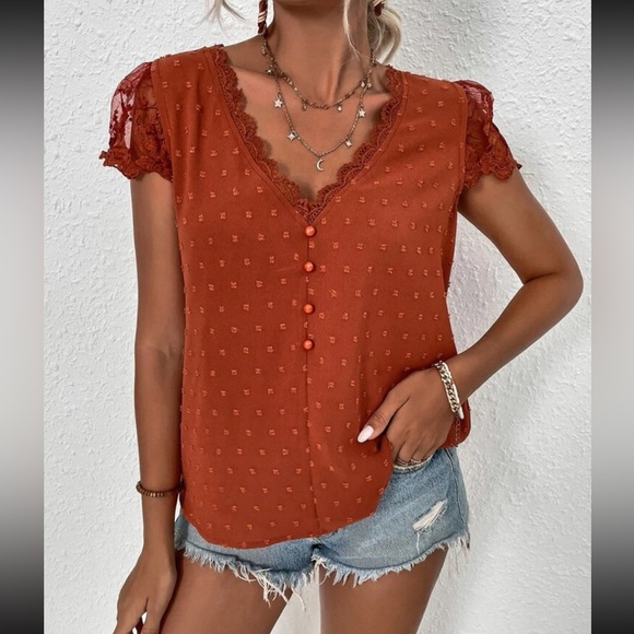 Last few rust Swiss dot blouse - Picture 4 of 5